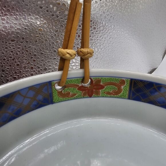 Vintage Takahashi Bowl Dish Bamboo Handles Japan Asian Ceramic Red Blue Floral - Picture 6 of 12